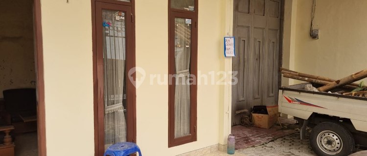 Cheap! House with a strategic location in the city center of Buahbatu Regol, Bandung. 1