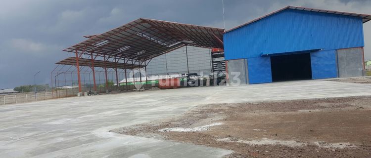Pabrik, di Kawasan Industri Kanci , Cirebon, Jawa Barat 1