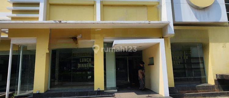 Gedung Lokasi Strategis Cocok Untuk Berbagai Macam Usaha Di Kebayoran Jakarta Selatan. 1