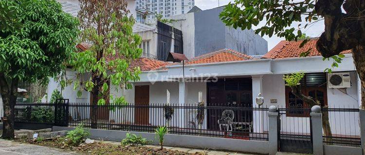 Rumah Pejompongan Dalam Komplek Lan 1