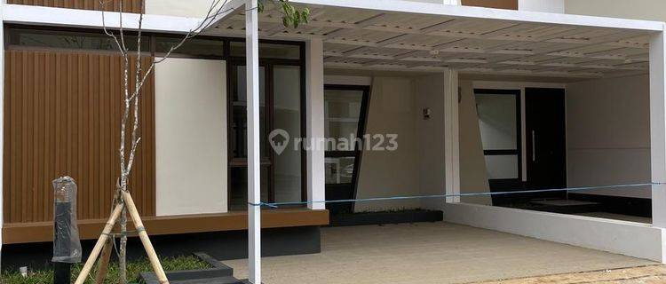 Di  Rumah Baru Podomoro Park Cluster Ayana 1