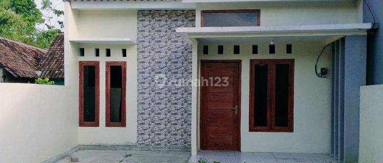 RUMAH CANTIK MURAH DP 0% FREE SEMUA BIAYA DI WONOSARI 1