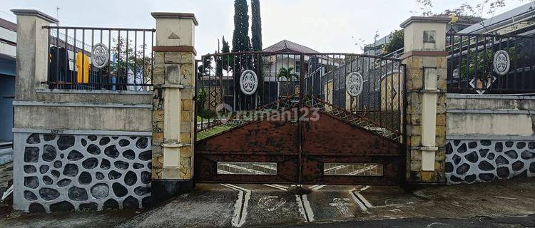 Dijual Villa di Tawangmangu, Karanganyar 1