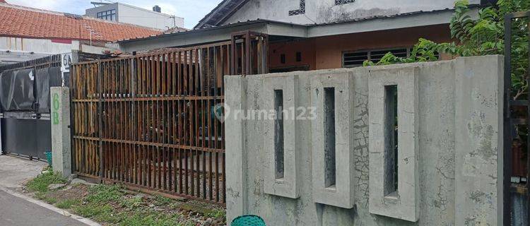 Dijual Rumah Tengah Kota Solo, 5 Menit Ke Stadion Manahan, Solo 1