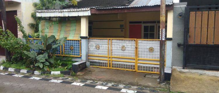 Rumah Siap Huni, Kawasan Perumahan, Lokasi Dekat Pasar Telukan, Sukoharjo 1