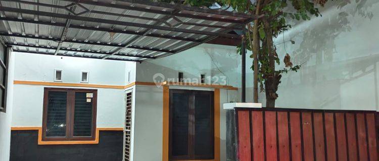 Dijual Rumah di Perumahan Gentan Jl. Mangesti Raya, Sukoharjo 1