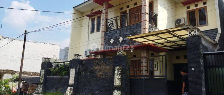 Dijual Rumah Full Furnish di Jl. Kartika Jebres, Surakarta 1