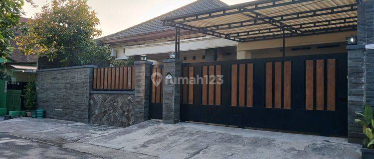 Dijual Rumah Bagus Terawat di Sumber, Banjarsari 1