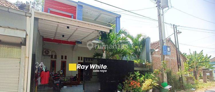 Disewakan Rumah 2 Lantai Semi Furnished di Bulakrejo, Sukoharjo 1