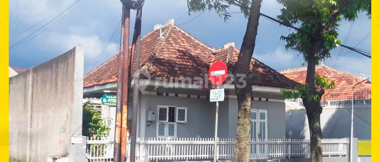 Disewakan Rumah Halaman Luas & Strategis di Danukusuman Serengan 1