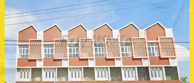 For Rent New 3-Story Shop House on Raya Solo-Sragen Road, Spacious Parking 1