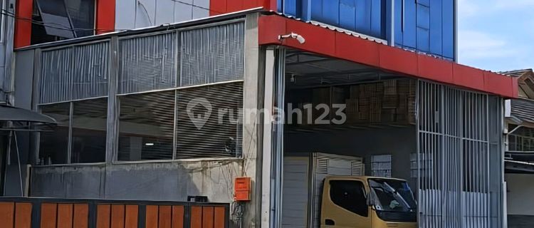For Quick Sale: 3-Storey Shop House in Kelapa Dua, Kebon Jeruk, West Jakarta 1