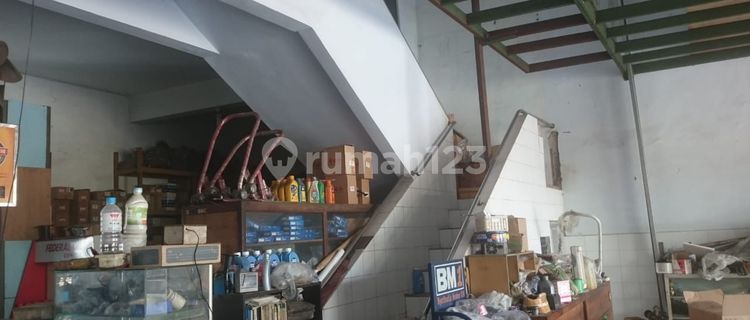 Urgent Sale. Main Road Commercial Space in Bangkalan. Ideal for Office, Bank, Showroom. 1