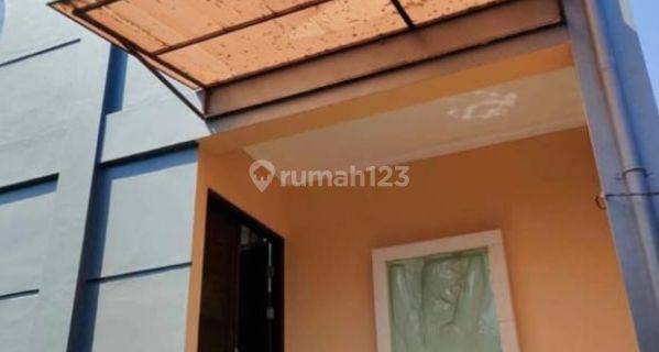 Rumah Kontrakan 2 Lantai Bagus Semi Furnished di Perumahan Sekar Residen, Denpasar 1