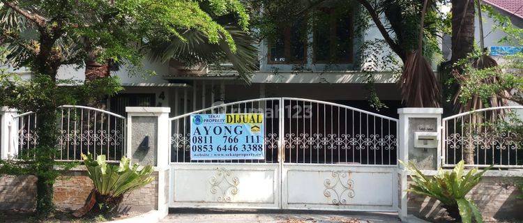 Dijual Rumah Bulatan Mewah 2lt Semi Furnish Dengan Halaman Cukup Luas di Jl. Firdaus Pekanbaru 1