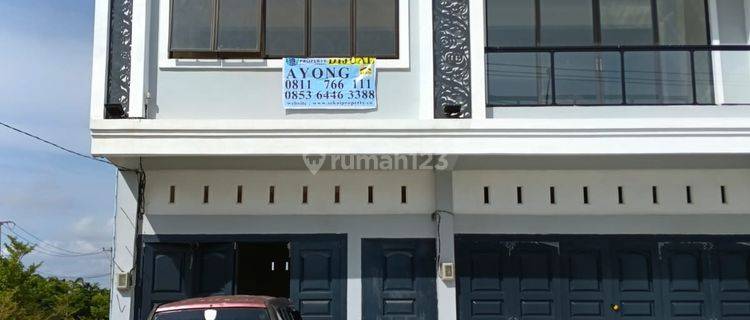 Dijual Ruko Kondisi Baru Posisi Hook, Sisa Tanah Belakang 30 Mtr di Tepi Jalan Jl. Parit Indah Pekanbaru 1