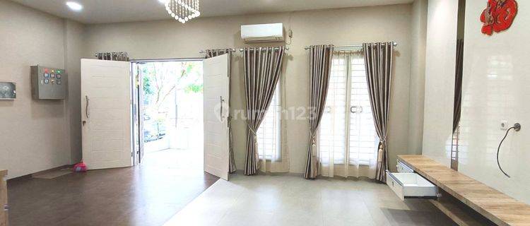 Dijual Rumah Cluster Mewah 2,5 Lantai Semi Furnished Lokasi Jl. Pemuda Pekanbaru 1