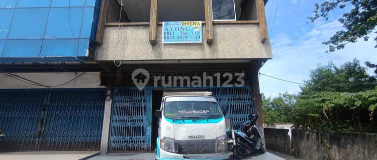 For Rent 3-Story Shop House on Jl. Jenderal Sudirman 1