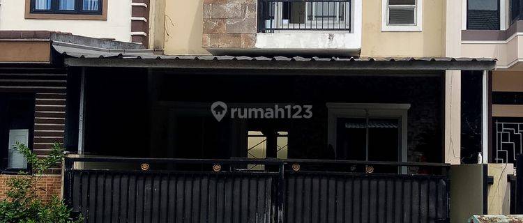 Rumah sewa 2 lantai ,kondisi siap huni dan bangunan baru. 1