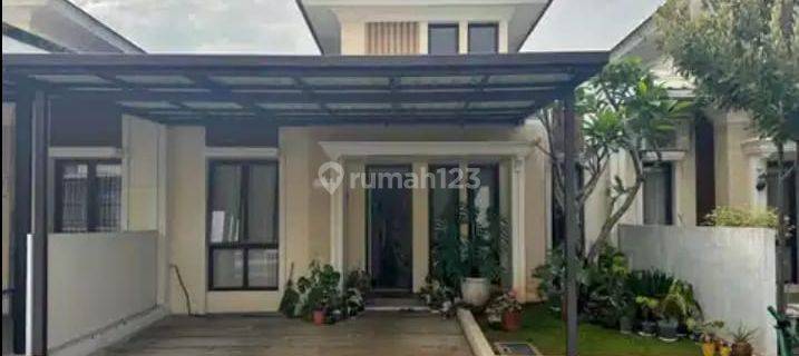 Rumah Sewa Cantik Siap Huni Dgn Semi Furnished. Lokasi Bebas Banjir ,hunian Nyaman,tenang, Asri,aman Dan Bersih. Perumahan Dgn Fasilitas Terlengkap. 1