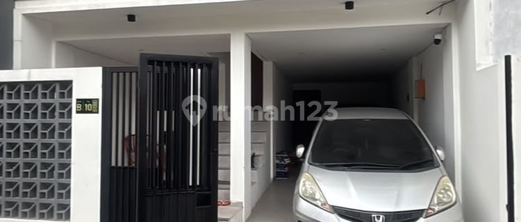 Beautiful Minimalist Modern House in Petukangan, South Jakarta 1