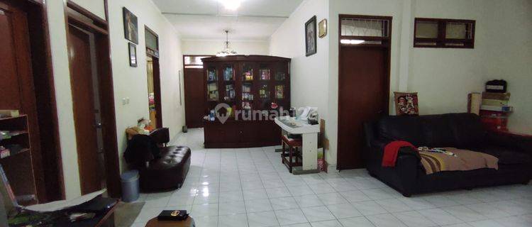 Rumah Taman Holis Indah 1 Siap Huni Lokasi Strategis 1