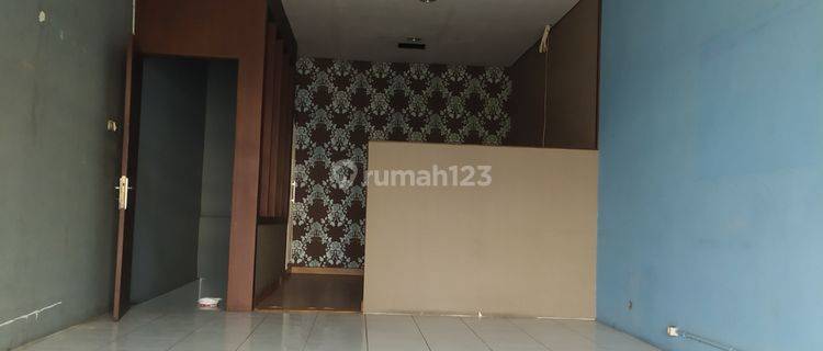 Disewakan Ruko 2 Lantai Lokasi Strategis Di Kemang S0085 1