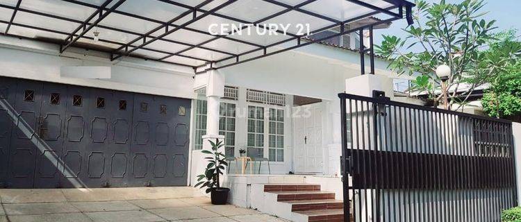 Rumah Dengan Interior Yg Cantik  Di Bintaro Jaya Sektor 9 1