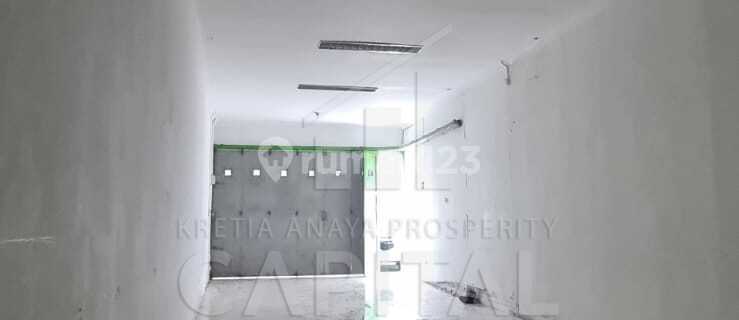 Two-Story Shop House Suitable for Office or Clinic in Sukahaji, Bandung 1