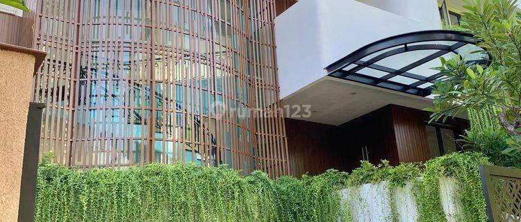 Rumah Permata Hijau Senayan 3 Lantai Full Marmer 1