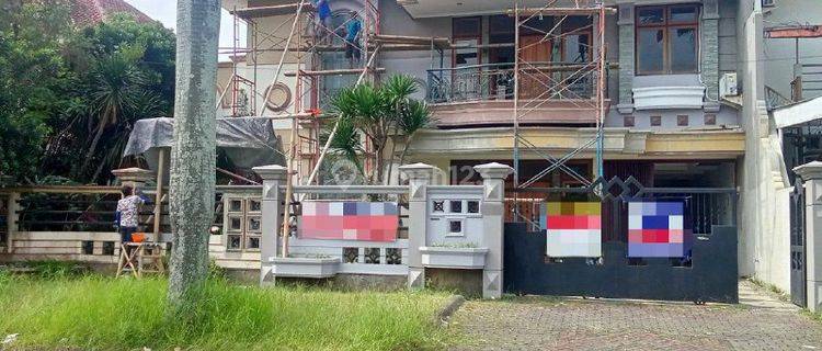Rumah Bagus Luas Terawat di Araya Malang 1