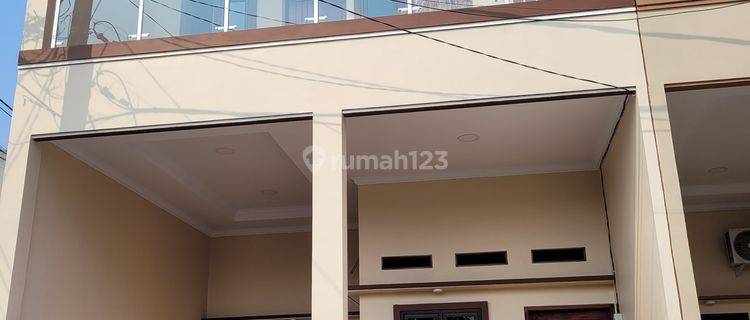 Rumah Minimalis Modern Baru di Poris Indah, Tangerang 1