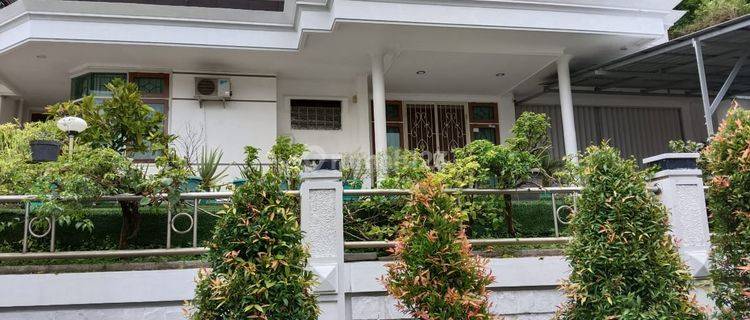 Rumah Dijual Furnished Nuansa Villa di Papandayan Gj Mungkur Semarang 1