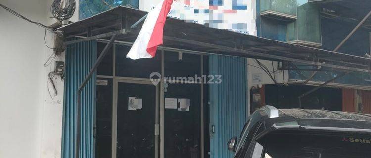 Ruko 3 lantai murah di jalan utama perumahan dan dekar ke jalan raya 1