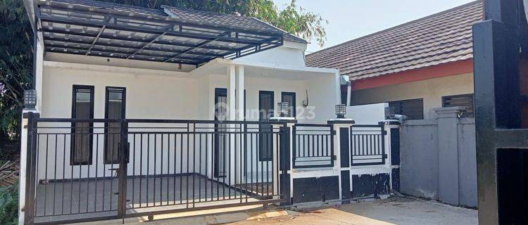 rumah siap huni hook hanya 5 menit ke stasiun cisauk  1