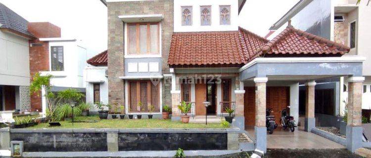 Disewakan Rumah Mewah Furnished Di Perumahan Premium Sleman 1