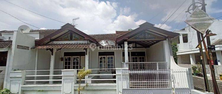 Rumah Sederhana Dalam Perumahan Nogotirto Sleman 1