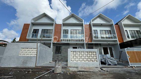 rumah 2 lantai modern di peguyangan denpasar utara 1