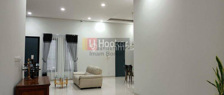 Disewakan rumah cantik 1 lantai bukit sari Semarang 8122 1