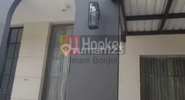 Disewakan rumah cantik 2 lantai Tembalang Semarang 8667 1