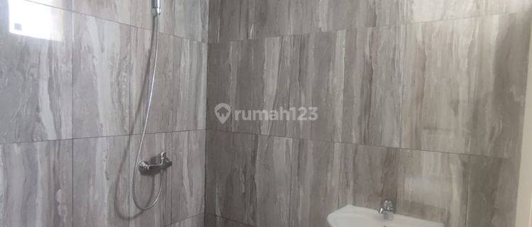 Dijual Rumah Cantik 2 Lantai Manyaran Semarang 9786 1