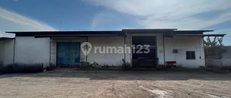 Warehouse for rent ready to use West Semarang 10015 1