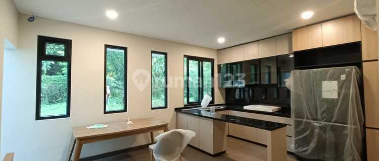 Ready-to-Occupy and Comfortable House for Rent in Candi Golf, South Semarang – 10273 1