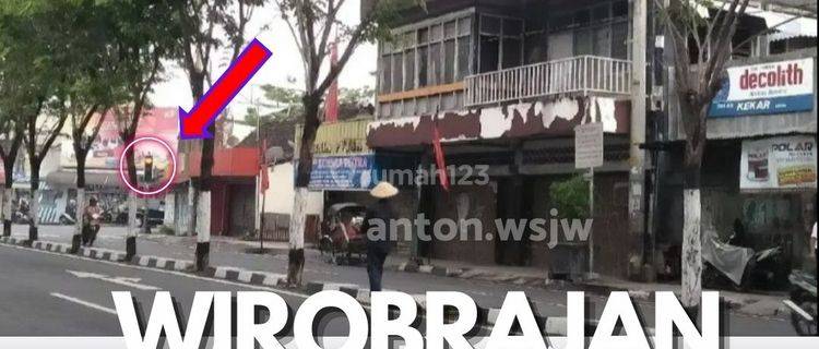 Tanah Jogja Wirobrajan Jalan Utama Jl. R E. Martadinata Lt 373 M2 1