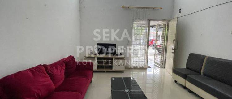 Rumah cluster minimalis furnished siap huni di tengah kota di Jalan Pemuda 1