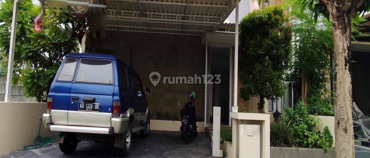 Disewakan Rumah Royal Residence Siap Huni Posisi Terdepan 1