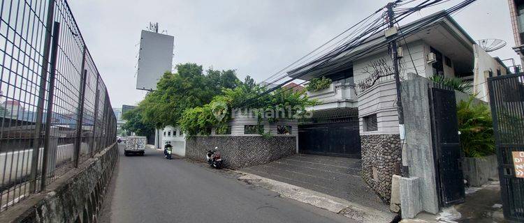 Rumah komersil Arjuna tanjung duren bisa PT 2 Lantai SHM jalan 2 mobil  1