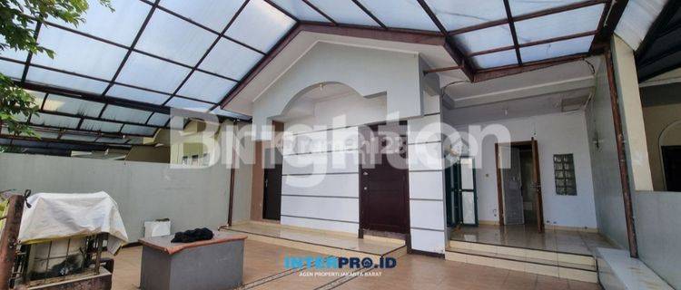 RUMAH BAGUS LAYAK HUNI DI TAMAN RATU BLOCK DOUBLE JAKARTA BARAT 1