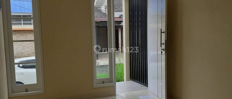 Rumah Kompleks Tamansari Metropolitan 1