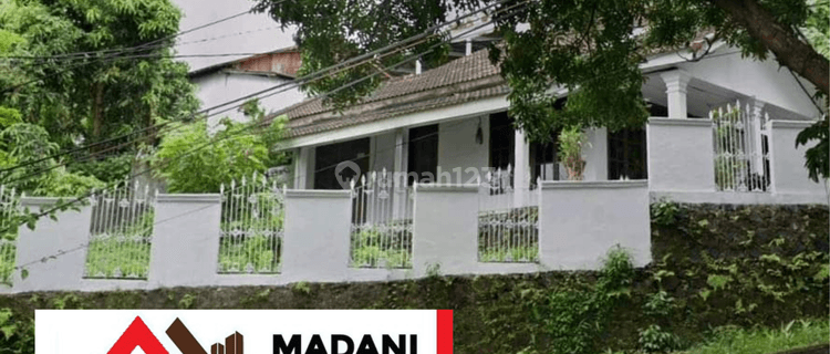 Rumah di Dekat Pusat Kota Jl. Utama Winangun Manado 1